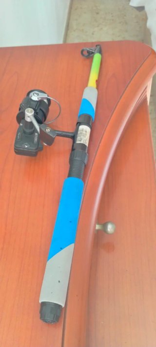 Caña y carrete pesca alta gama