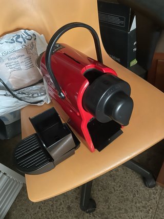 Cafetera Nespresso Krups Roja