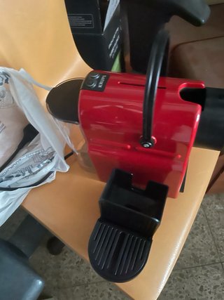 Cafetera Nespresso Krups Roja
