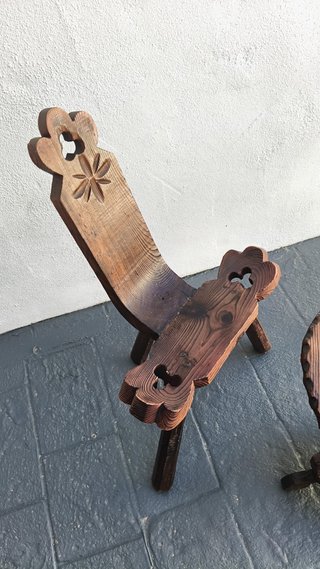 Conjunto Sillas y Mesa Madera Tallada