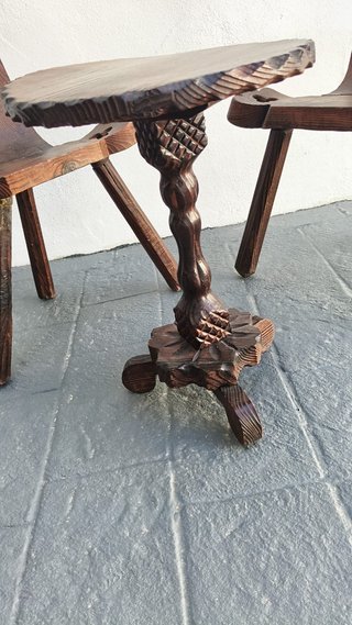 Conjunto Sillas y Mesa Madera Tallada