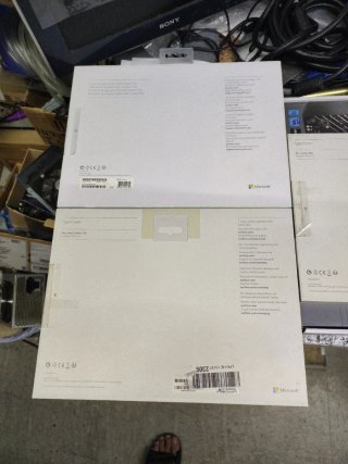 Microsoft Surface Pro 4 Type Cover con custodia