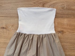 Vestido Zara palabra de honor beige y blanco