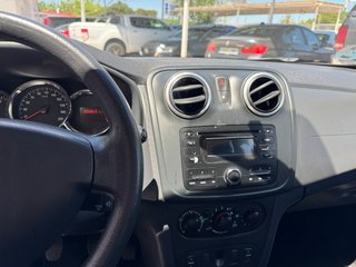 Dacia Sandero 2015
