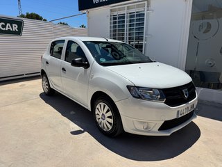 Dacia Sandero 2015