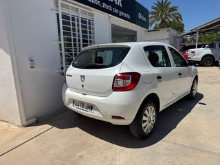 Dacia Sandero 2015