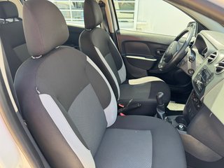 Dacia Sandero 2015