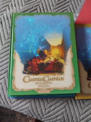 12 cuentos tradicionales en español/inglés
