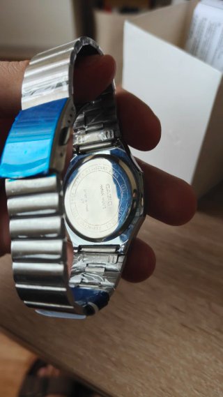 Reloj Casio Acero Dorado y Plateado