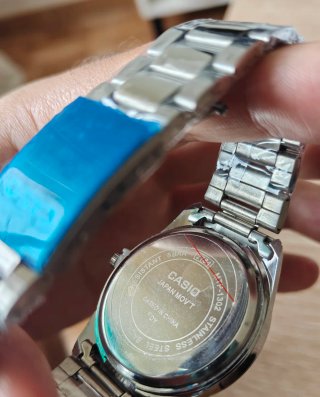 Reloj Casio Acero Dorado y Plateado