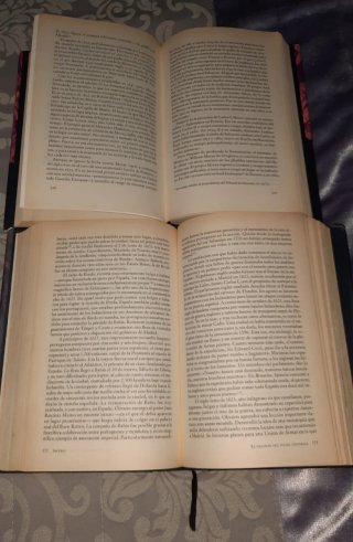Libros de historia y misterio.