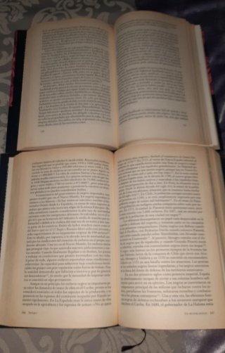 Libros de historia y misterio.