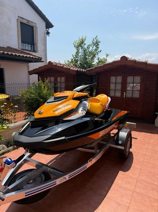 Sea-Doo GTI 130 Negro/Naranja