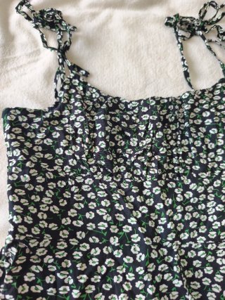 Mono corto Soleia floral tirantes