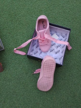 3 pares de zapatos