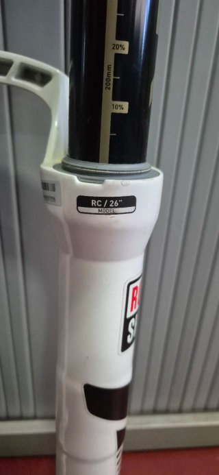 NUEVA Rock Shox Boxxer 26