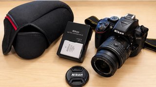 Nikon D5300 + Objetivo | Como Nueva