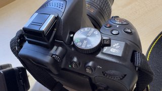 Nikon D5300 + Objetivo | Como Nueva