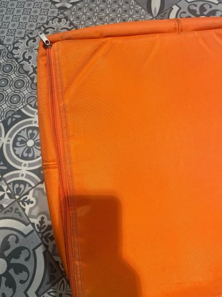 Puff infantil-juvenil naranja Lavable