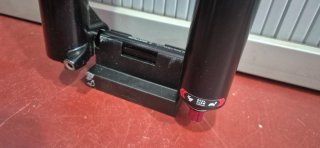 NUEVA Rock Shox Boxxer RC26 Negra