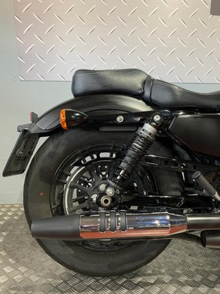 Harley Davidson Sportster Forty-Eight Negra