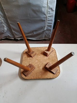 Mesita auxiliar vintage años 60