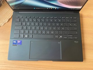 Asus Zenbook 14 OLED