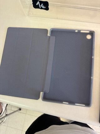 Lenovo Tab M10 HD + Funda