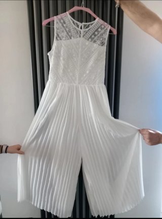 Mono blanco de encaje y plisado Mayoral talla 14