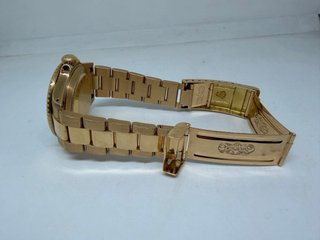 Rolex Submariner 16618 Oro Completo
