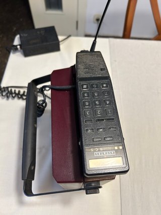 Teléfono Alcatel Vintage Negro/Rojo