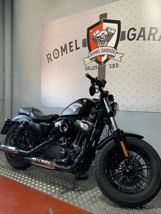 Harley Davidson Sportster Forty-Eight Negra