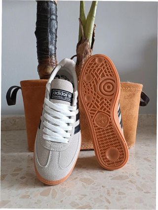 Adidas Spezial Beige/Negro Talla 38