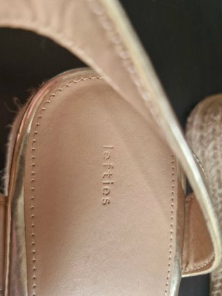 Sandalias doradas Lefties Talla 41