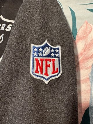 Chaqueta Raiders Negra y Gris