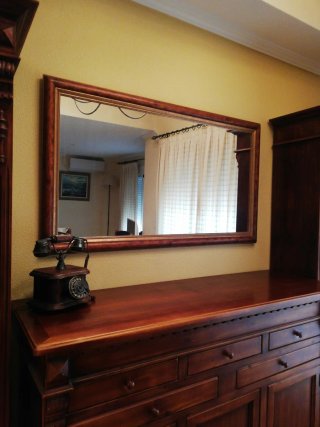 Mueble aparador, estantería y espejo rústico