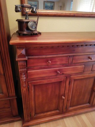 Mueble aparador, estantería y espejo rústico