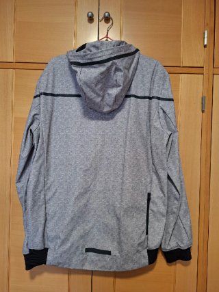 Chaqueta Cortavientos / Chubasquero Tech-Innovatio