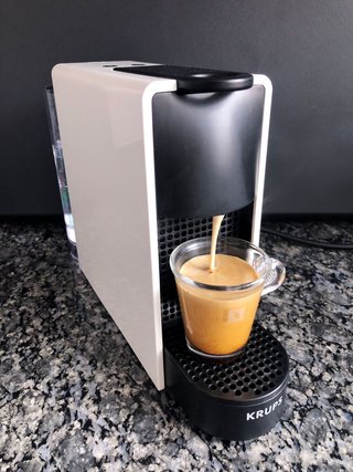 Cafetera Nespresso Krups Blanca