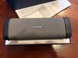 Altavoz Bluetooth Denon estropeado