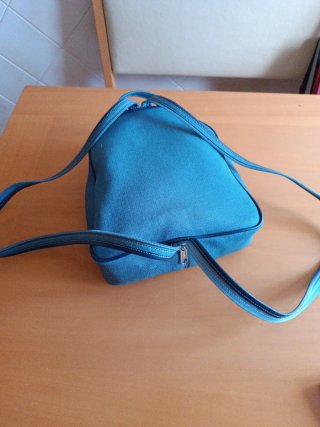 Mochila azul vaquero