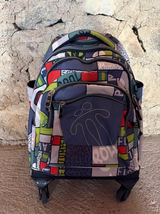 Mochila con ruedas multicolor