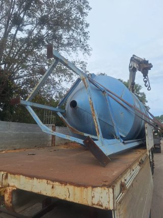Vendo 2 unfidades Silos para arena, agua o trigo