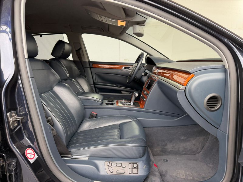 Volkswagen Phaeton 2004, foto 35