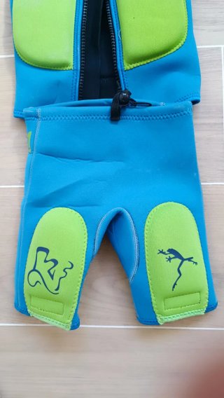 Traje de baño niño 1 año Kiflot chaleco  baño