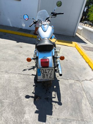 Suzuki Intruder 250cc (A2)