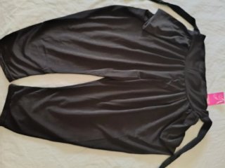 Regalo leggings comprando lote3 blusas y pantalón.