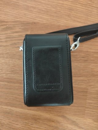 Custodia in pelle Megagear per fotocamera