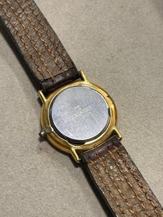 Reloj MINISTER dorado y marrón