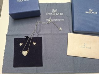Conjunto Swarovski Corazón Baño Oro y Plata